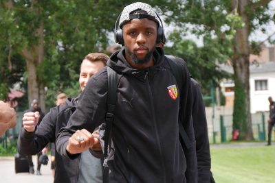 Gijon officialise l’arrivée de Yann Kembo, défenseur du RC Lens