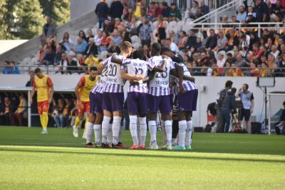 [L1-J7] Reims enfonce Lyon, Nice contient Brest, Metz tombe à Toulouse