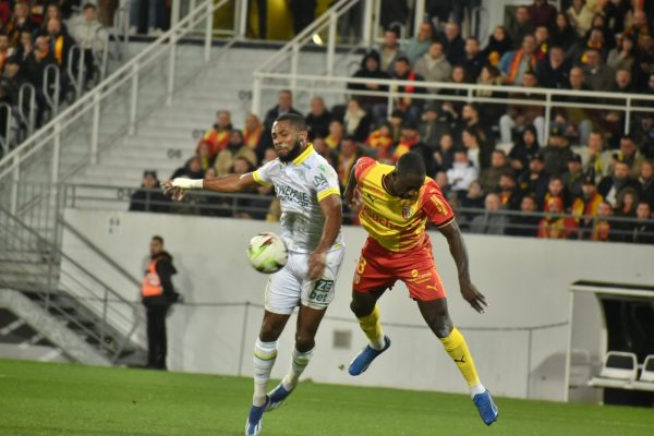 Racing Club de Lens on X: Les #𝙈𝙊𝙏𝙎ments forts à la mi-saison 🔙  𝓔́cart ↔️ : dans une soirée riche en buts face au FC Nantes (4-0), les  Sang et Or obtiennent