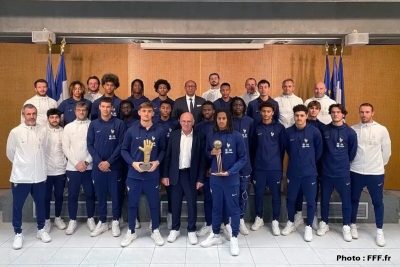 Fodé Sylla et les Bleuets U17 de retour avec les félicitations du président de la FFF