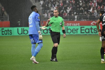 Brice Samba : «Si la VAR vous appelle, c’est que vous fait une erreur manifeste»