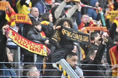 Et de 41 pour le RC Lens qui poursuit sa série de matches à guichets fermés contre Fribourg