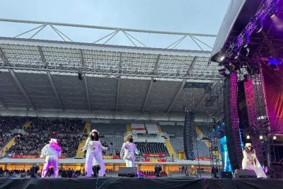 [Vidéos] 17 000 personnes à Bollaert pour le concert Totalement 80 avec Horizon
