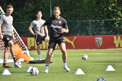 Strasbourg-RC Lens : le groupe sans une pluie de blessés mais avec un jeune de 16 ans