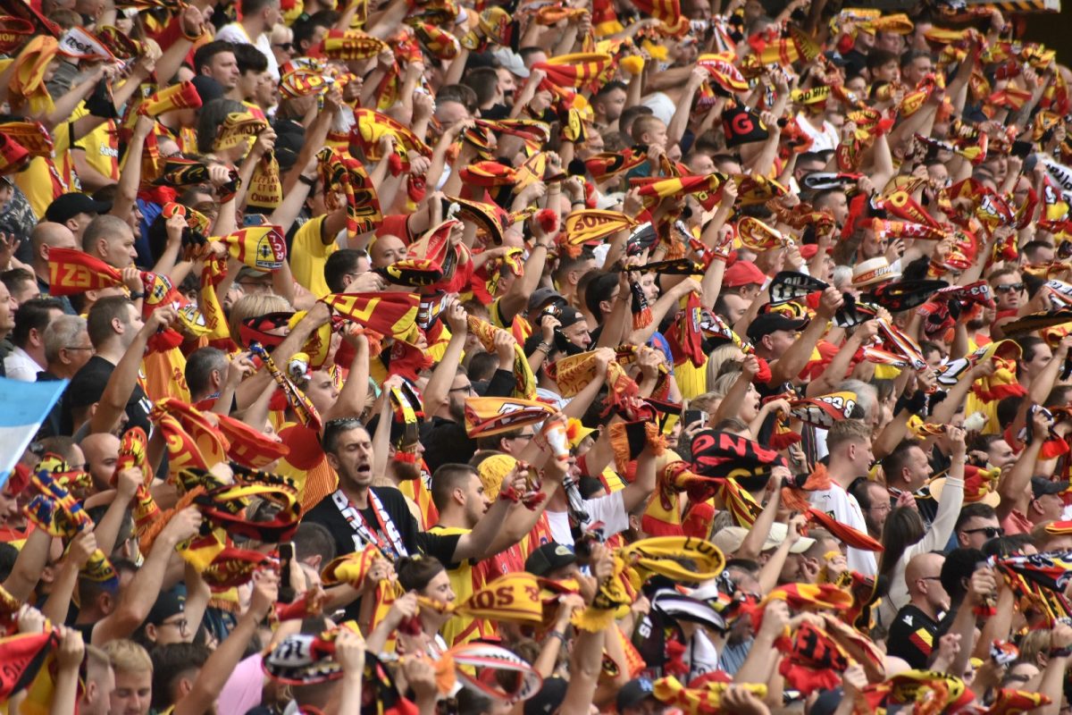 supporters lens bayer leverkusen amical 030824