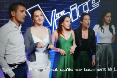 [Vidéo] Quand l’ex capitaine du RC Lens Eric Carrière apparait dans… The Voice Kids !