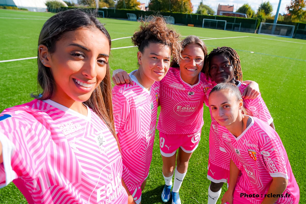 Photo site officiel maillot rose