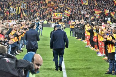 Haie d’honneur, flocage spécial, coup d’envoi… Le RC Lens a fêté Gervais Martel