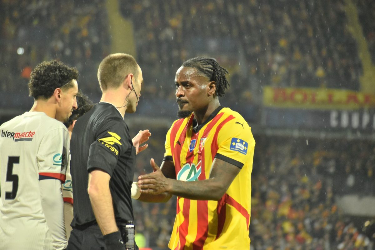 thomas léonard arbitre nzola lens psg 2212224 coupe de france