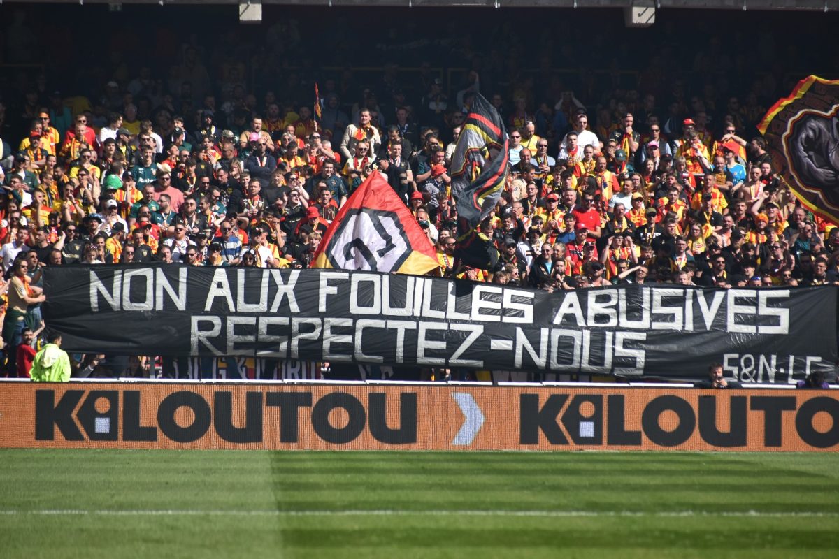 banderoles fouilles lens saint etienne asse 060425